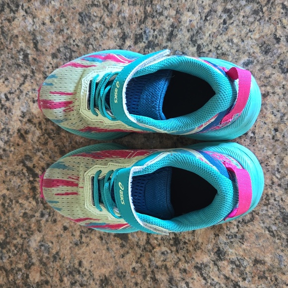 Asics Shoes - Size 11 - Picture 4 of 6